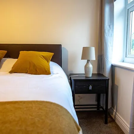 Cozy 1-br Sanctuary In Redland, 3*